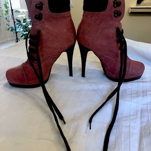 High heel boots